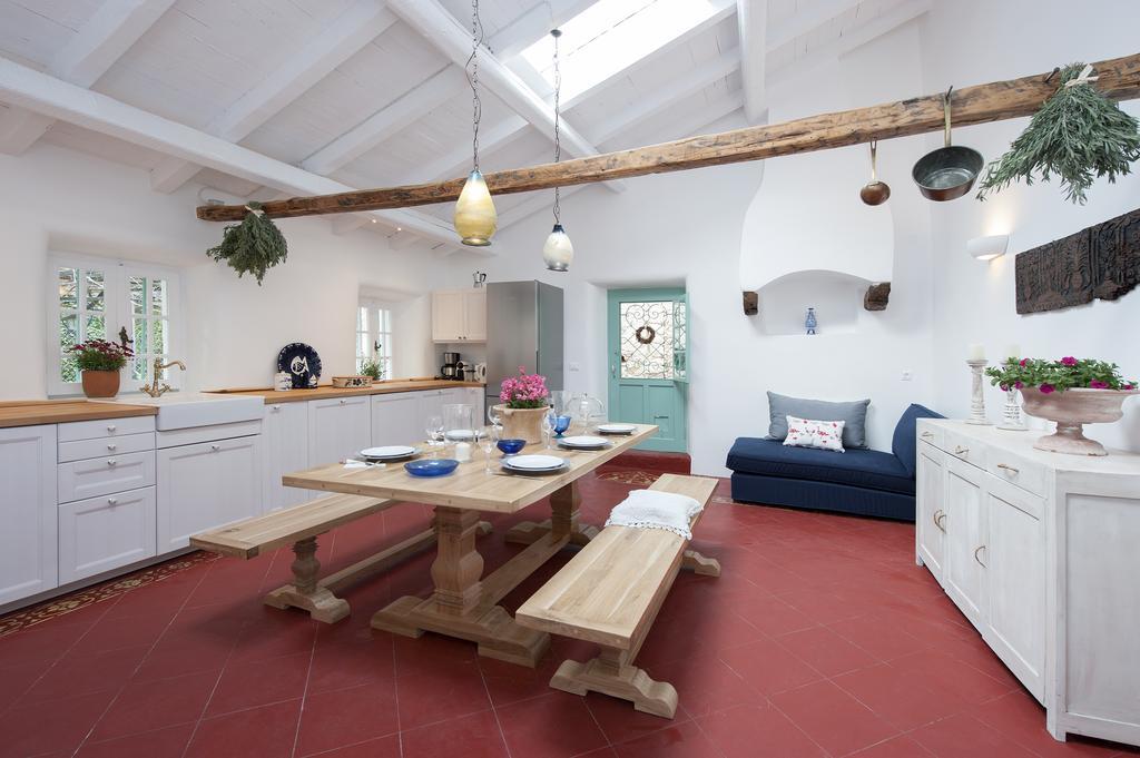 White Jasmine Cottage Ano Korakiana Exterior photo